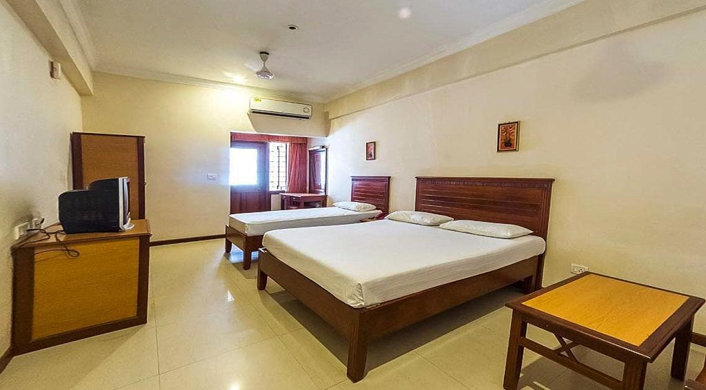 Hotel Chitra Park Tiruchchendūr Dış mekan fotoğraf